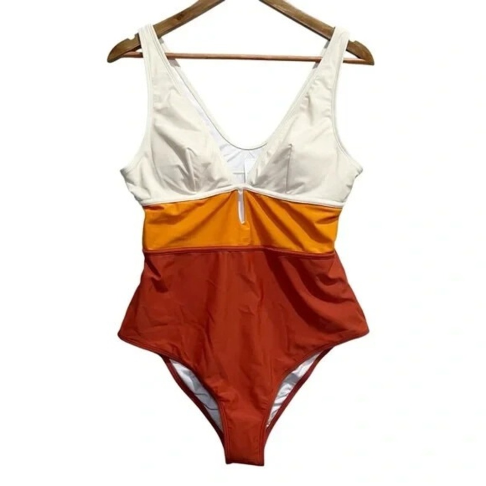 Cupshe Women's Colorblock Keyhole Cut Out One Piece Swimsuit XL